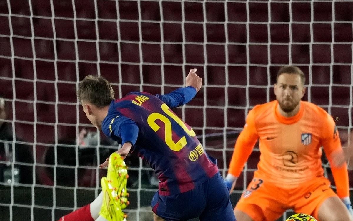 爱尔兰英雄帕罗特含泪接受采访：这就是我们热爱足球的原因