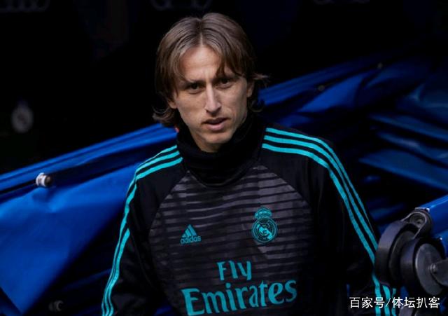 纳米比亚足球的拓荒者-艾里法斯・希武特-上，当年的大连万达26号